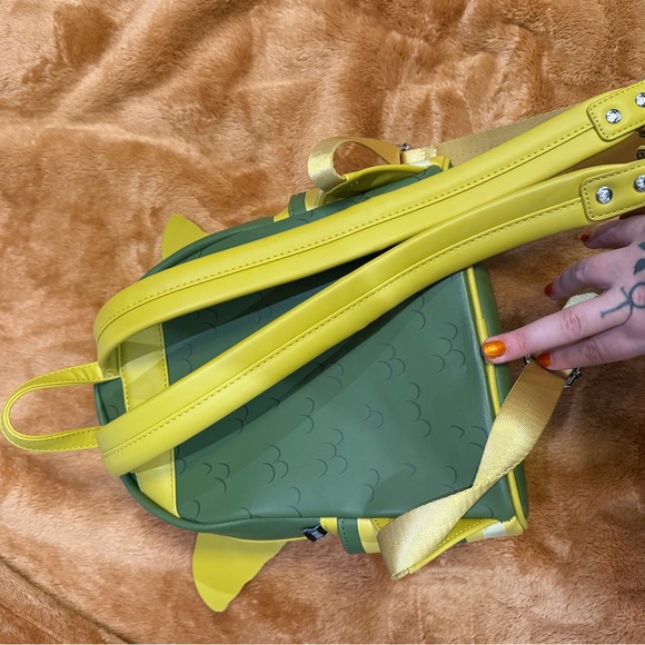 Loungefly Gremlins Stripe Creature Bag with 3D Glasses - Picture 3 of 5